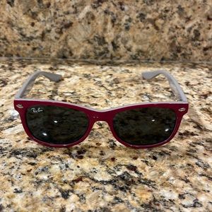 AUTHENTIC Kids Wayfarer Ray-Ban Sunglasses